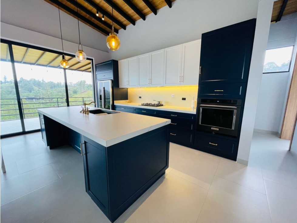Se vende o se alquila esta casa de lujo en el Retiro Ant. — foto 5