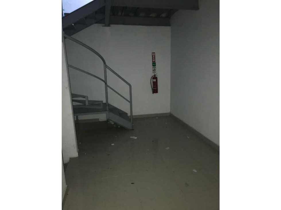 SE VENDE O SE ALQUILA local en Arraijan!! - 3