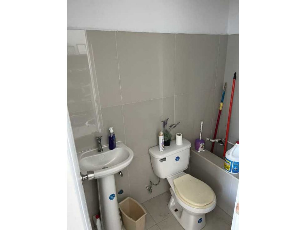 SE VENDE O SE ALQUILA local en Arraijan!! - 4