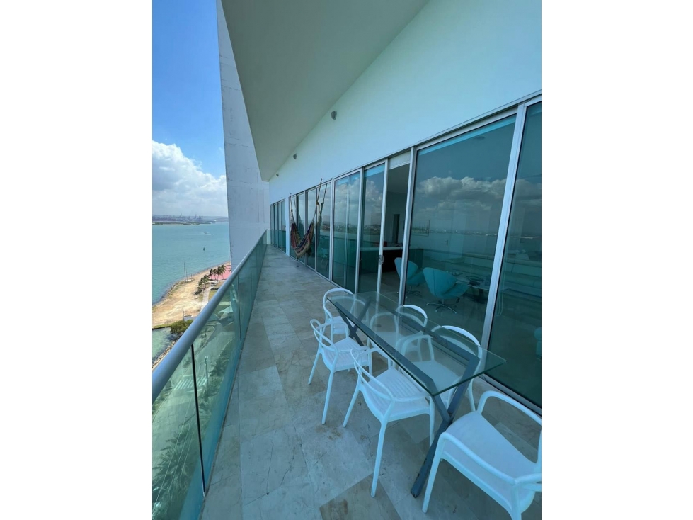 SE VENDE O SE ARRIENDA APARTAMENTO FRENTE A LA BAHIA DE CASTILLOGRANDE — foto 3