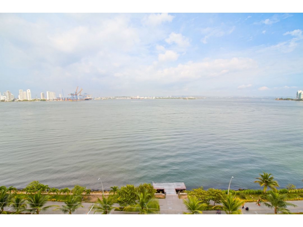 SE VENDE O SE ARRIENDA APTO EDIFICIO BAHIA SAN MARCOS. CARTAGENA