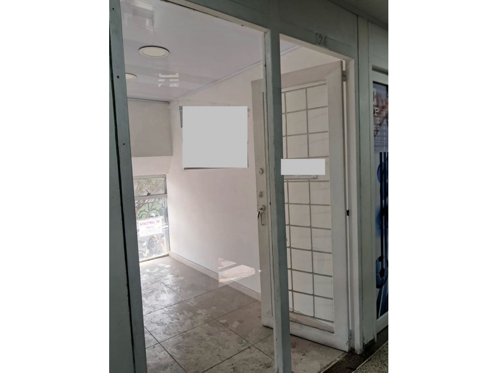 SE VENDE O SE ARRIENDA LOCAL EN CENTRO COMERCIAL SAN VICTORINO.P — foto 5