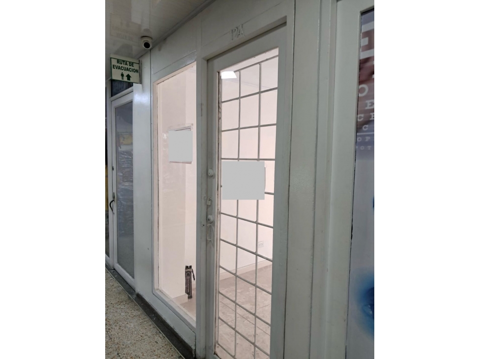 SE VENDE O SE ARRIENDA LOCAL EN CENTRO COMERCIAL SAN VICTORINO.P — foto 6