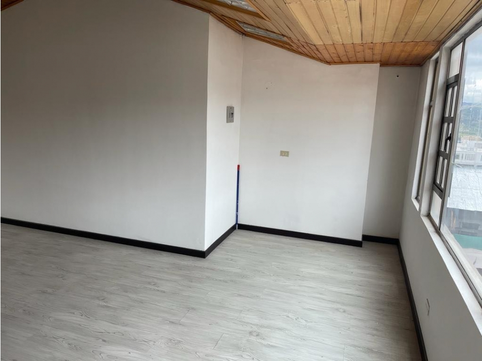 SE VENDE O SE ARRIENDAN OFICINAS EN TUNJA.P - 5