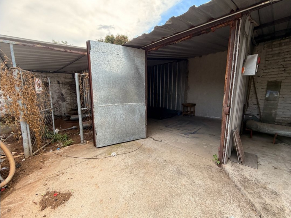 SE VENDE O SE RENTA BODEGA EN JACONA, MICHOACÁN - 6