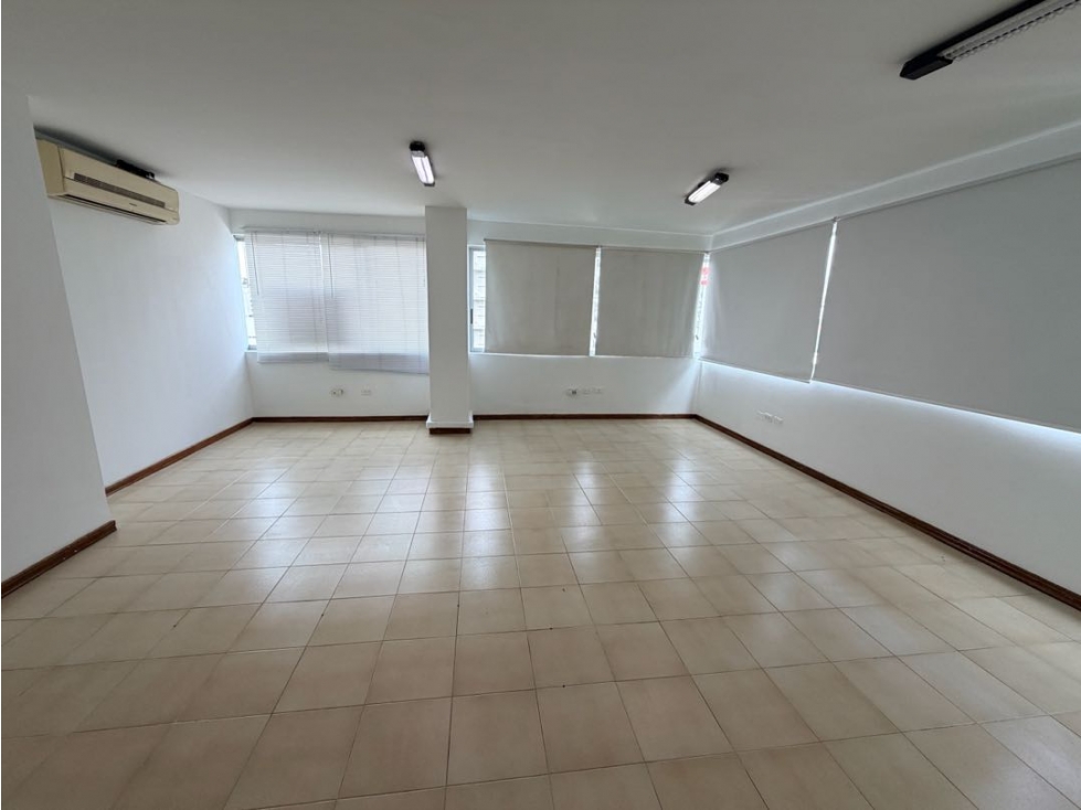SE VENDE OFICINA AL NORTE CALI SANTA MONICA — foto 5