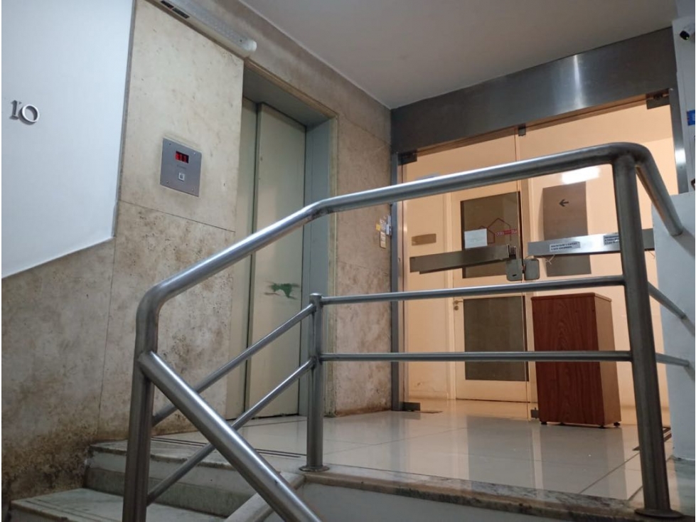 Se vende oficina centrica zona bancaria - 3