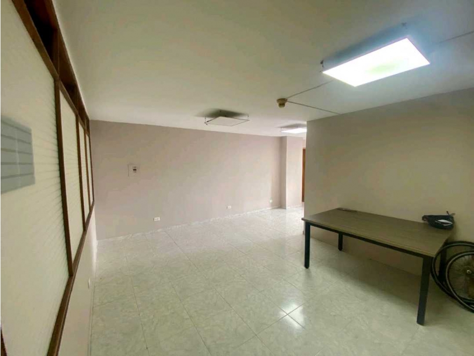 Se vende oficina, centro Pereira — foto 4