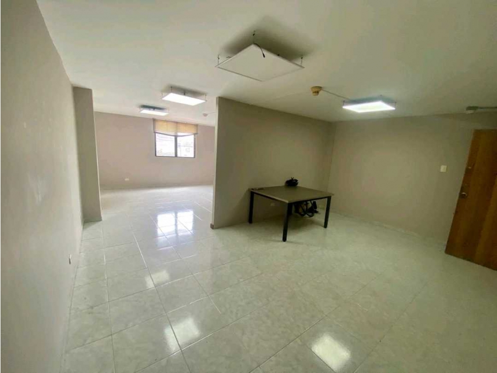 Se vende oficina, centro Pereira — foto 3