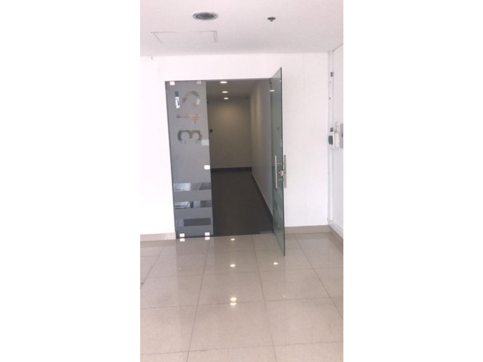 Se Alquila oficina en Bogota, excelente ubicacion, 35.50 mtrs. — foto 3