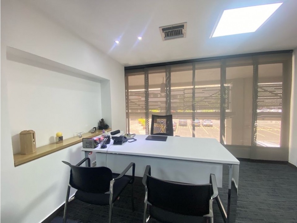 Se vende oficina en centro empresa al norte de Cali - 2