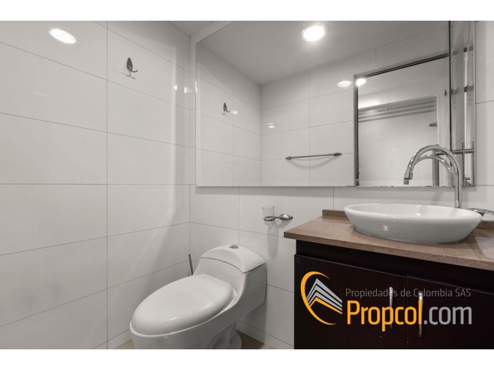 EN VENTA / ALQUILER OFICINA, CHICO, BOGOTA — foto 5