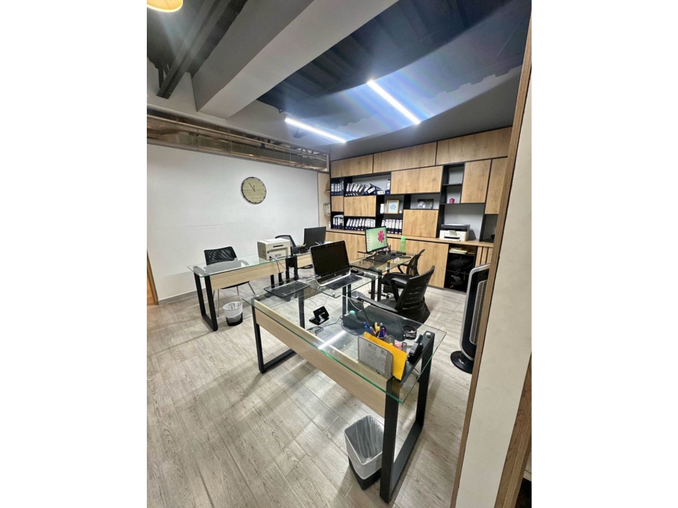 Se vende oficina en el edificio potenza Barzal - 1