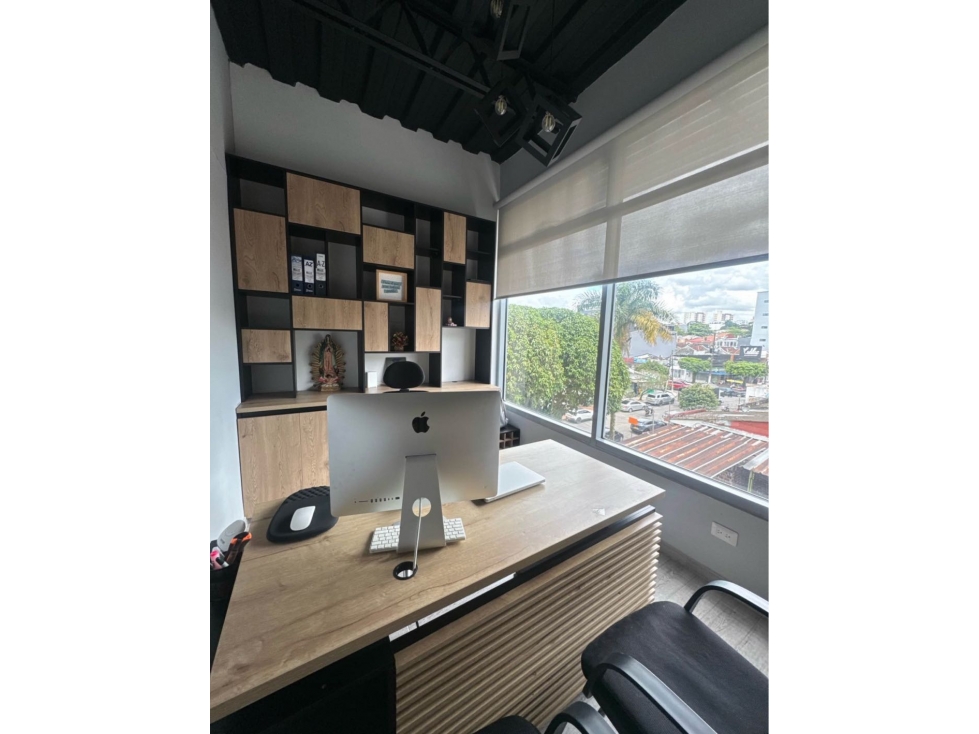 Se vende oficina en el edificio potenza Barzal - 2