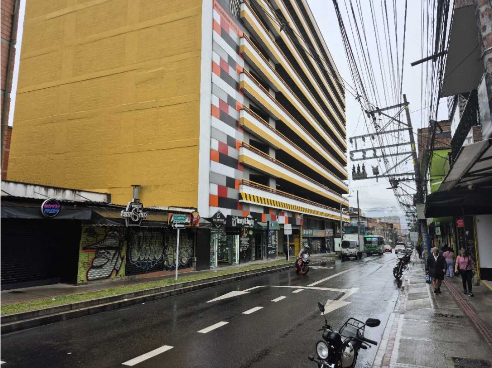 Se vende parqueadero y 7 locales comerciales en itagui antioquia — foto 2