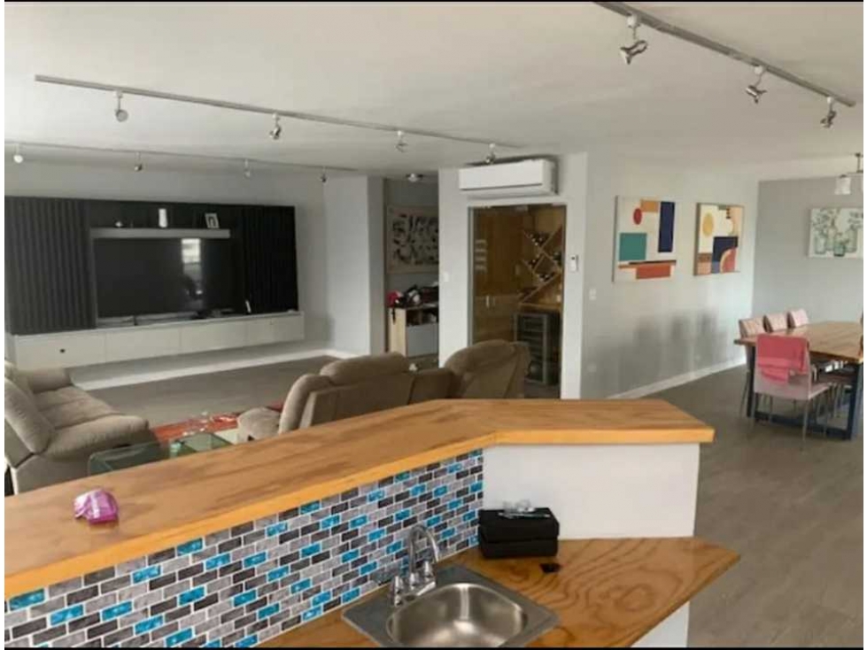 SE VENDE PENTHOUSE 390 MT COMOLETANENTE REMODELADO 3RE 3 BAÑOS +BE — foto 3