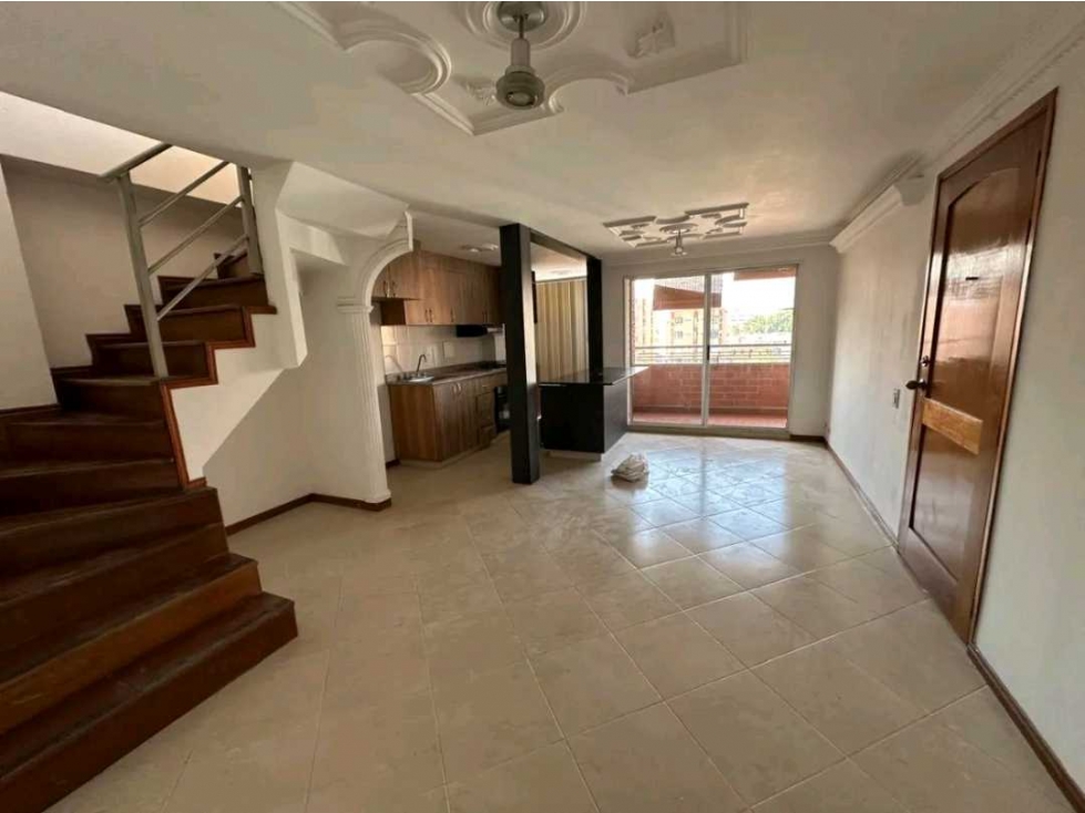 Se Vende Penthouse En Laureles, San Joaquin — foto 4