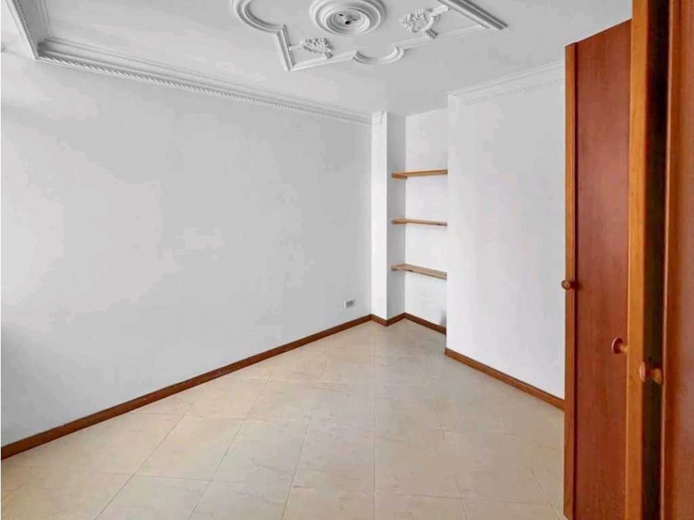 Se Vende Penthouse En Laureles, San Joaquin — foto 6