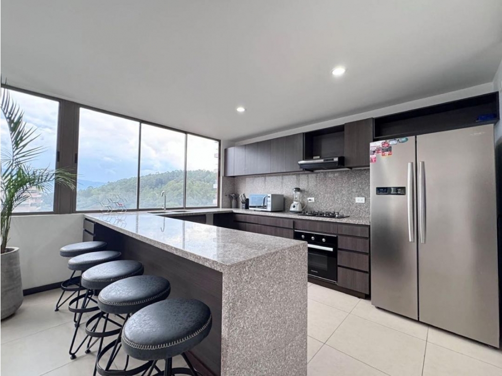 Se Vende Penthouse Duplex Por Las Palmas Medellín — foto 2