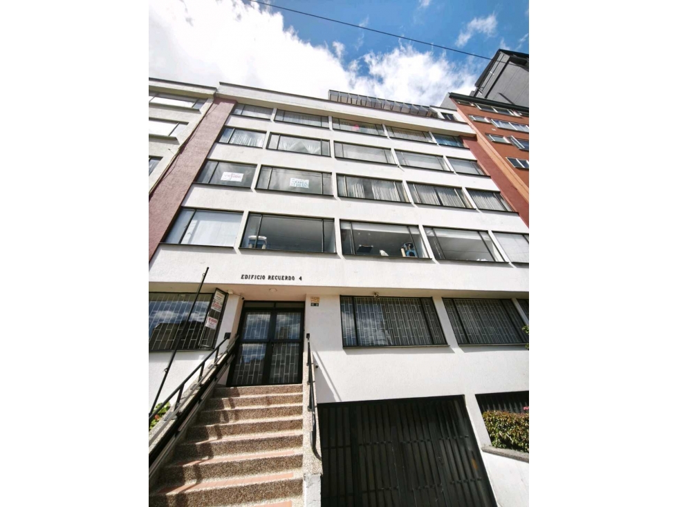 SE VENDE APARTAMENTO EDIFICIO EL RECUERDO 4 (QUINTA PAREDES)
