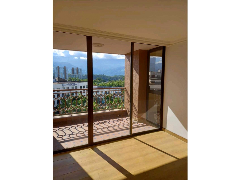 SE VENDE PENTHOUSE EN FUNDADORES . ARMENIA QUINDÍO