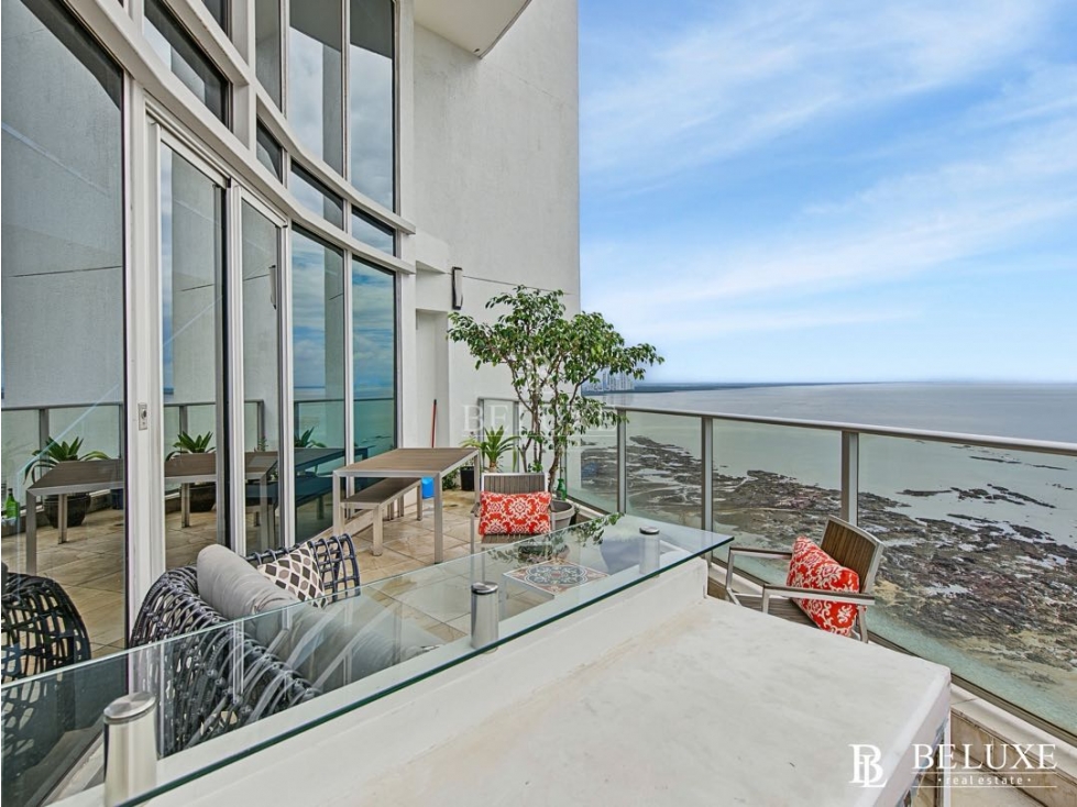 Se vende Penthouse en Punta Pacifica