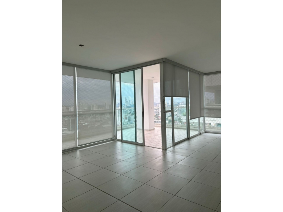 Se vende Penthouse en The Towers Residences