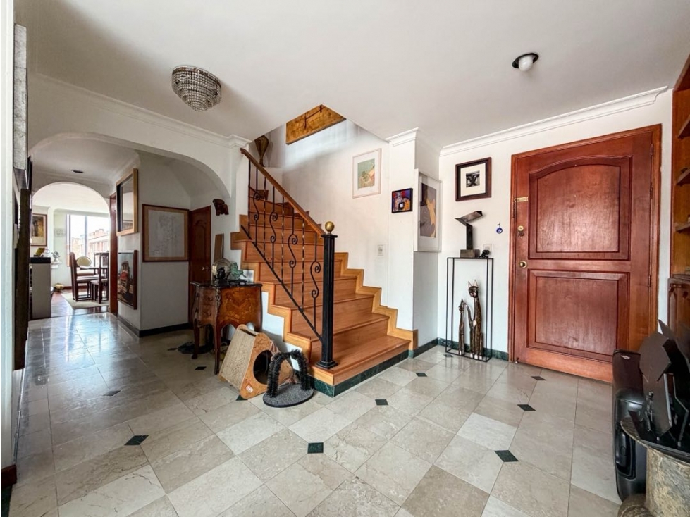 SE VENDE PENTHOUSE TRIPLEX CON TERRAZA EN CHICÓ NAVARRA