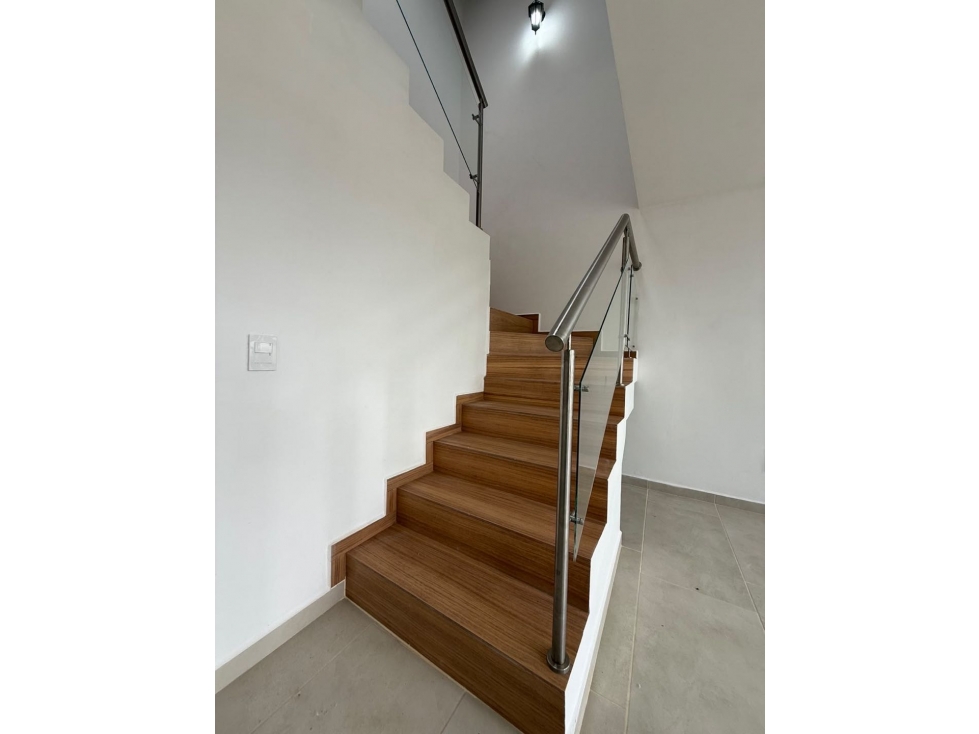 SE VENDE PERMUTA CASA EN LA CEJA UNIDAD ABIERTA SANTA MARÍA DEL TAMBO — foto 3