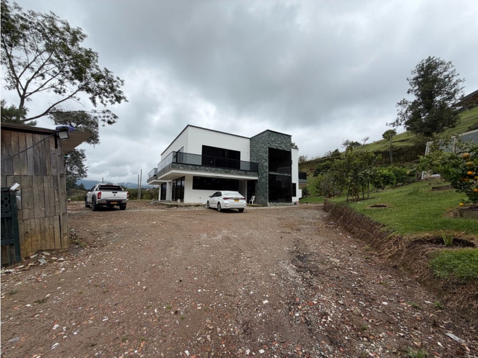 SE VENDE PERMUTA FINCA MODERNA EN CEJA ESTA EN UN 80% DE CONSTRUCCIÓN — foto 4