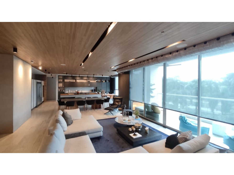 Se Vende Apartamento Duplex 2 niveles en Primera Linea Costa del Este