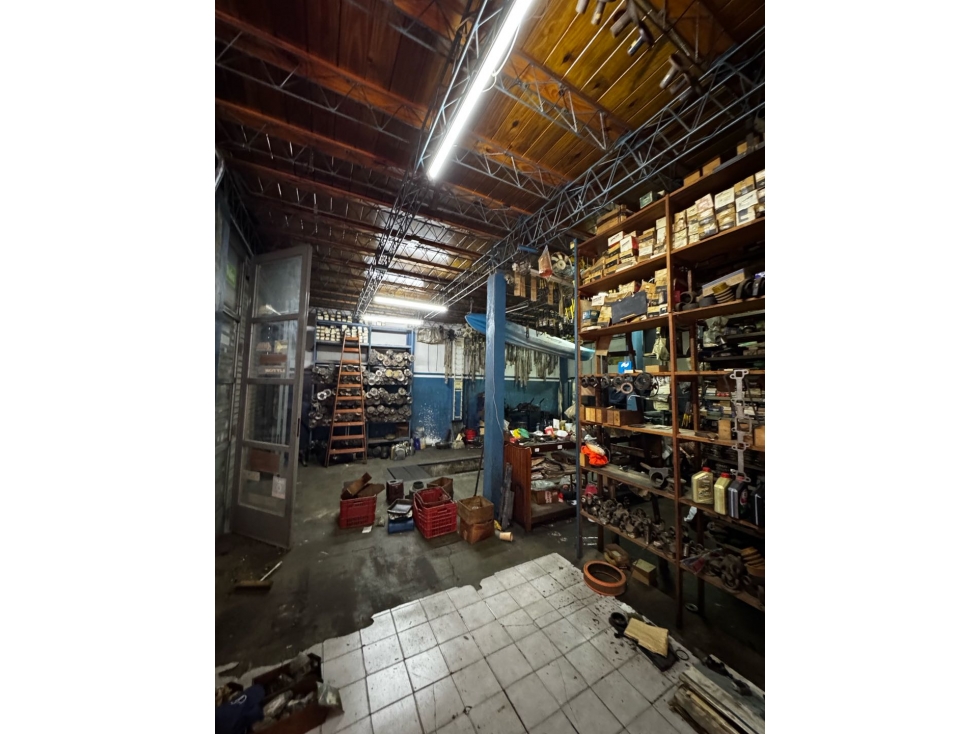 SE VENDE PH COMERCIAL EN AV. CARLOS PELLEGRINI - LUJÁN. — foto 5