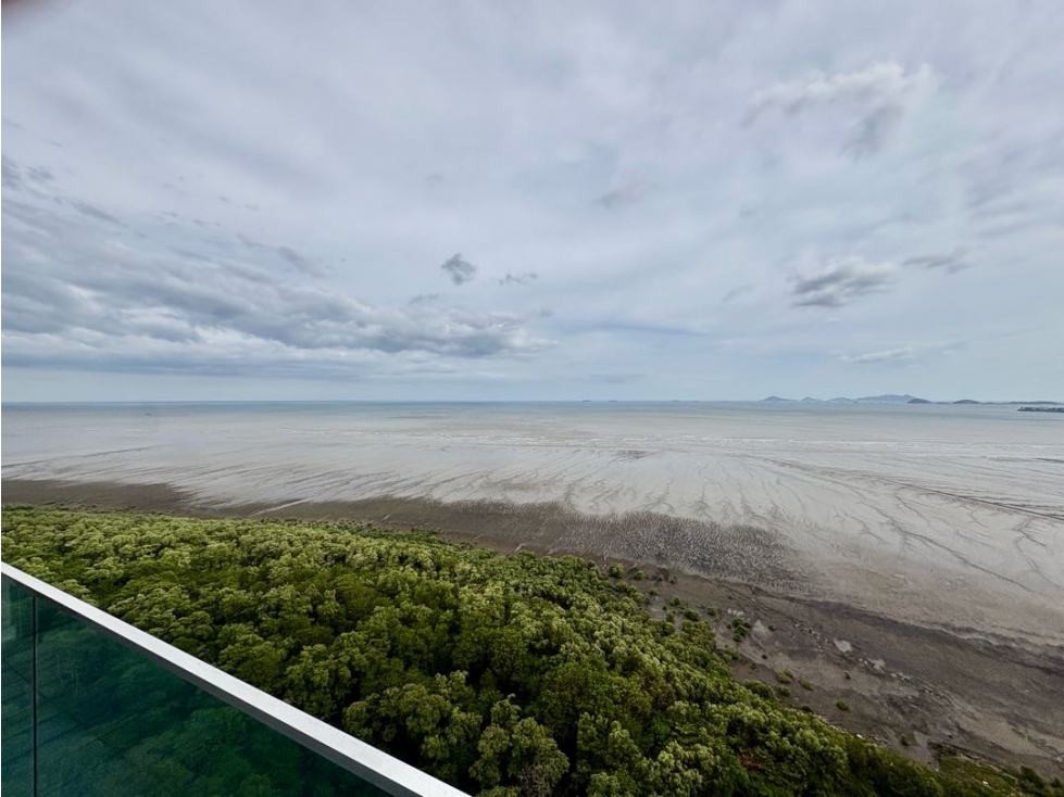 SE VENDE PH UPPER EAST SIDE, COSTA DEL ESTE 4 RECAMARAS — foto 4