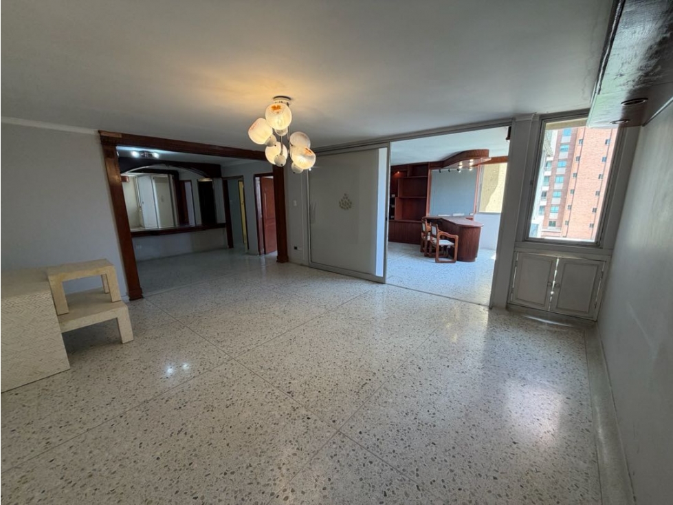 SE VENDE PRECIO OPORTUNIDAD PARA REMODELAR 260mts2 — foto 5