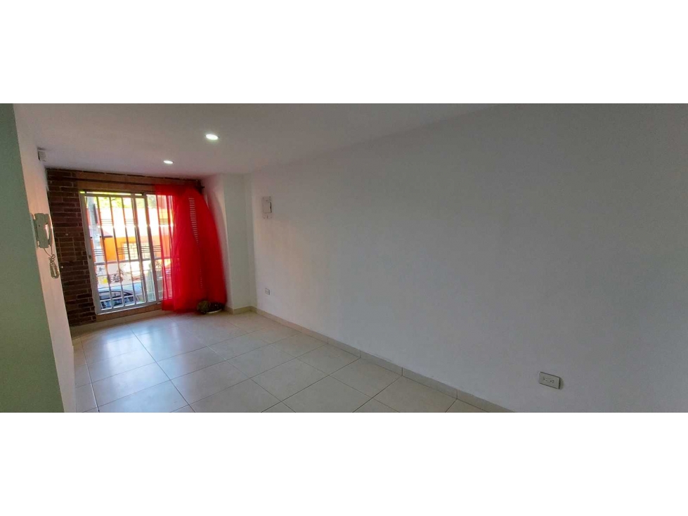 SE VENDE PRIMER PISO BELLO BARRIO EL OBRERO 2 PARQUEADEROS 120 MTS — foto 6