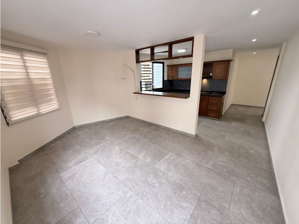 Se vende primer piso esquinero en San Miguel — foto 3