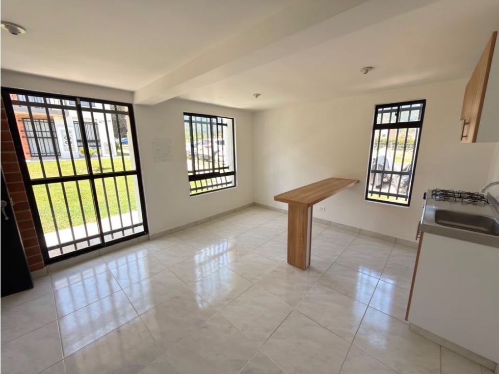 Se vende primer piso esquinero en Carmen Colonial — foto 5