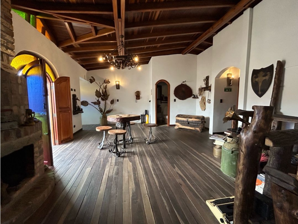 Se vende propiedad con negocio acreditado en Circasia