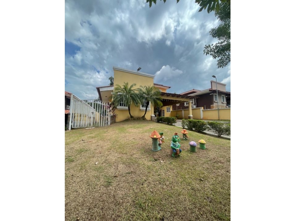 Se Vende Propiedad de 2 Plantas - 2