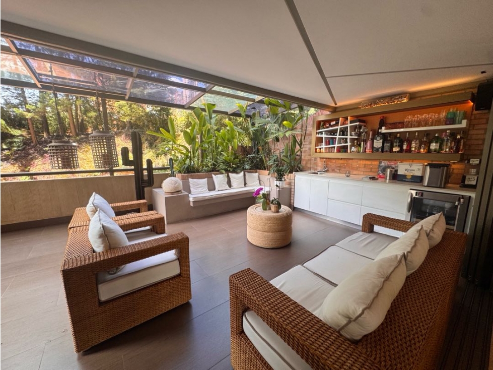 Se vende / renta amoblado espectacular apartamento el Poblado Tesoro — foto 5