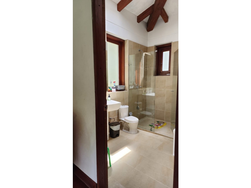 SE VENDE / RENTA CASA EN FIZEBAR, UNIDAD CERRADA. EL RETIRO — foto 2