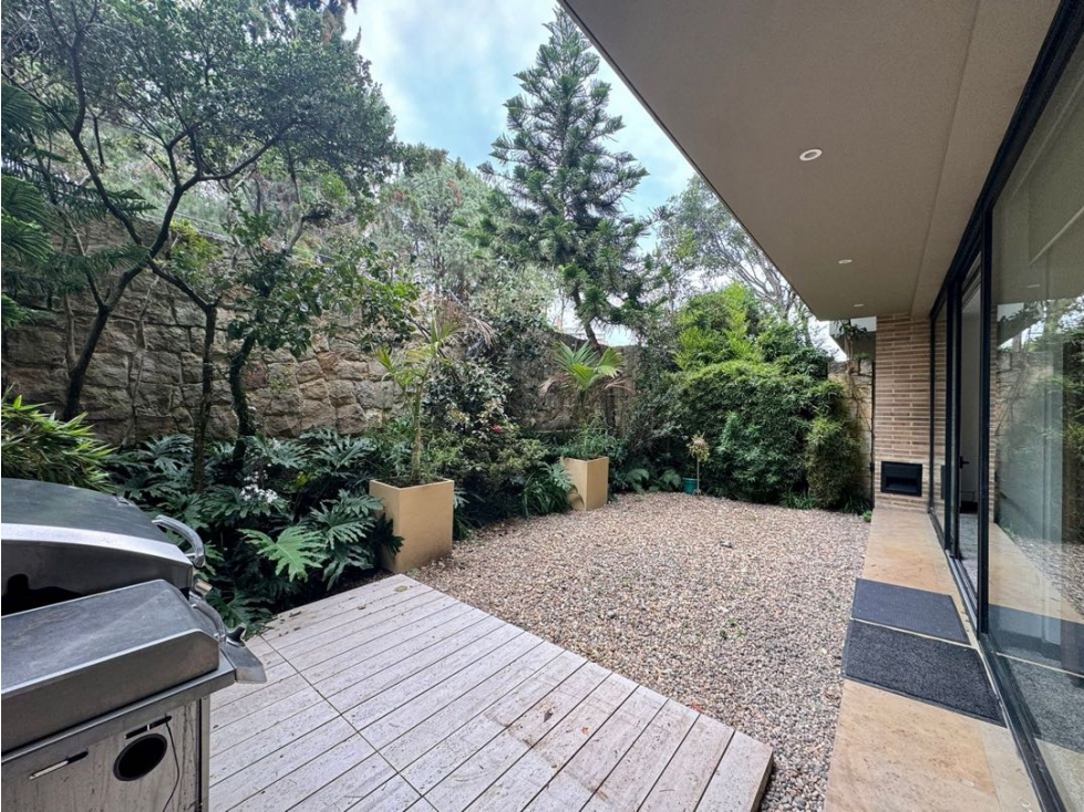 Se VENDE CASA EN SANTA BARBARA ALTA 386m2
