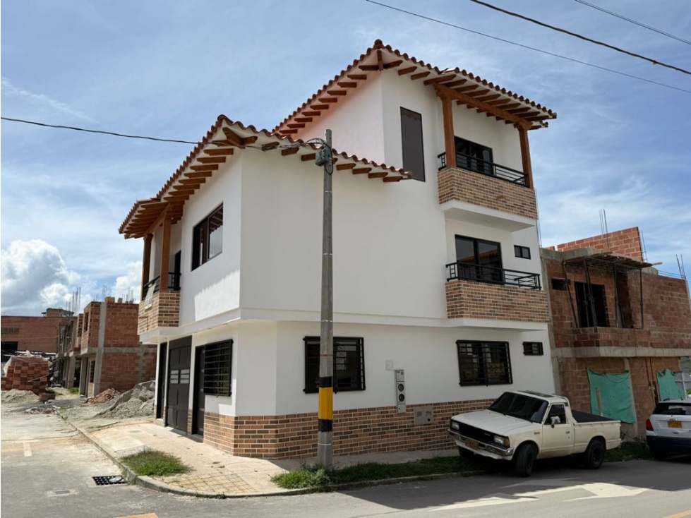 Se vende segundo piso con mansarda sector CDA en el Carmen de Viboral