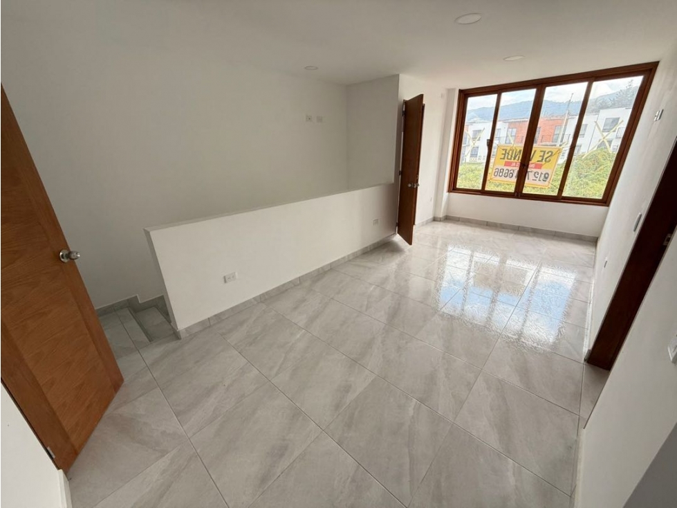 Se vende segundo piso con mansarda en El Carmen de Viboral — foto 3