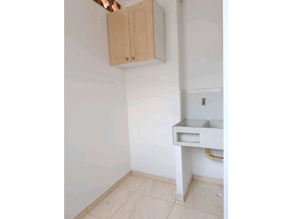 se vende segundo piso en bello la 2000 "ganga" 180 millones — foto 3