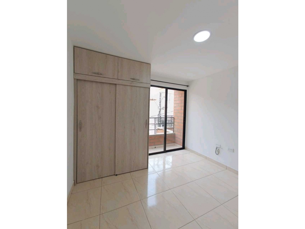 se vende segundo piso en bello la 2000 "ganga" 180 millones — foto 6