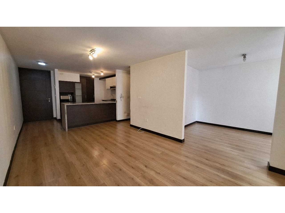 SE VENDE SUITE ZONA EL BOSQUE - QUITO (CARLIS) — foto 3