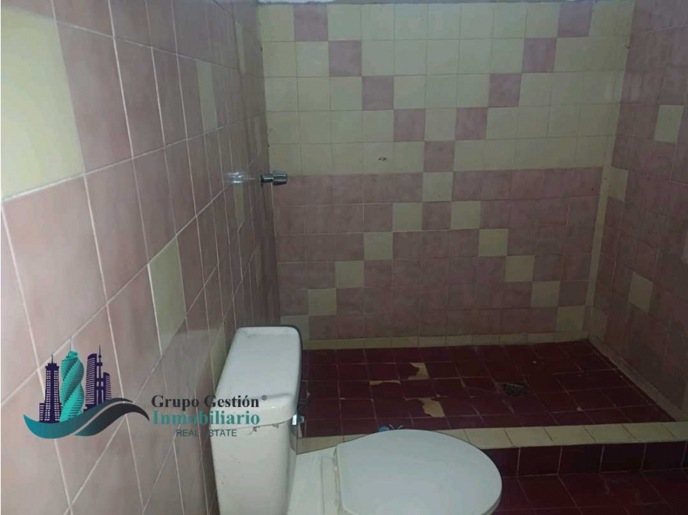 SE VENDE, TERRENO CON CASA Y CABAÑITA. 750 mt2 - 3