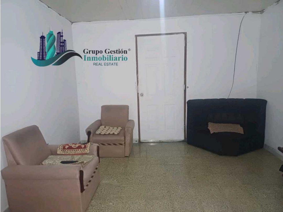 SE VENDE, TERRENO CON CASA Y CABAÑITA. 750 mt2 - 4