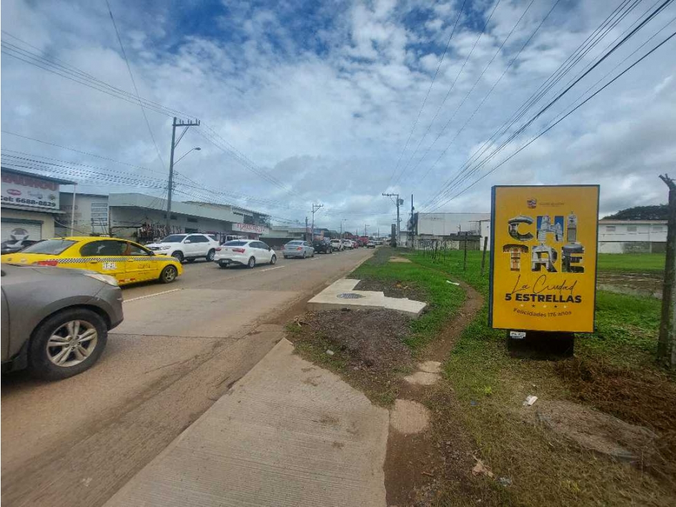 Se vende terreno en area comercial Chitré. - 6